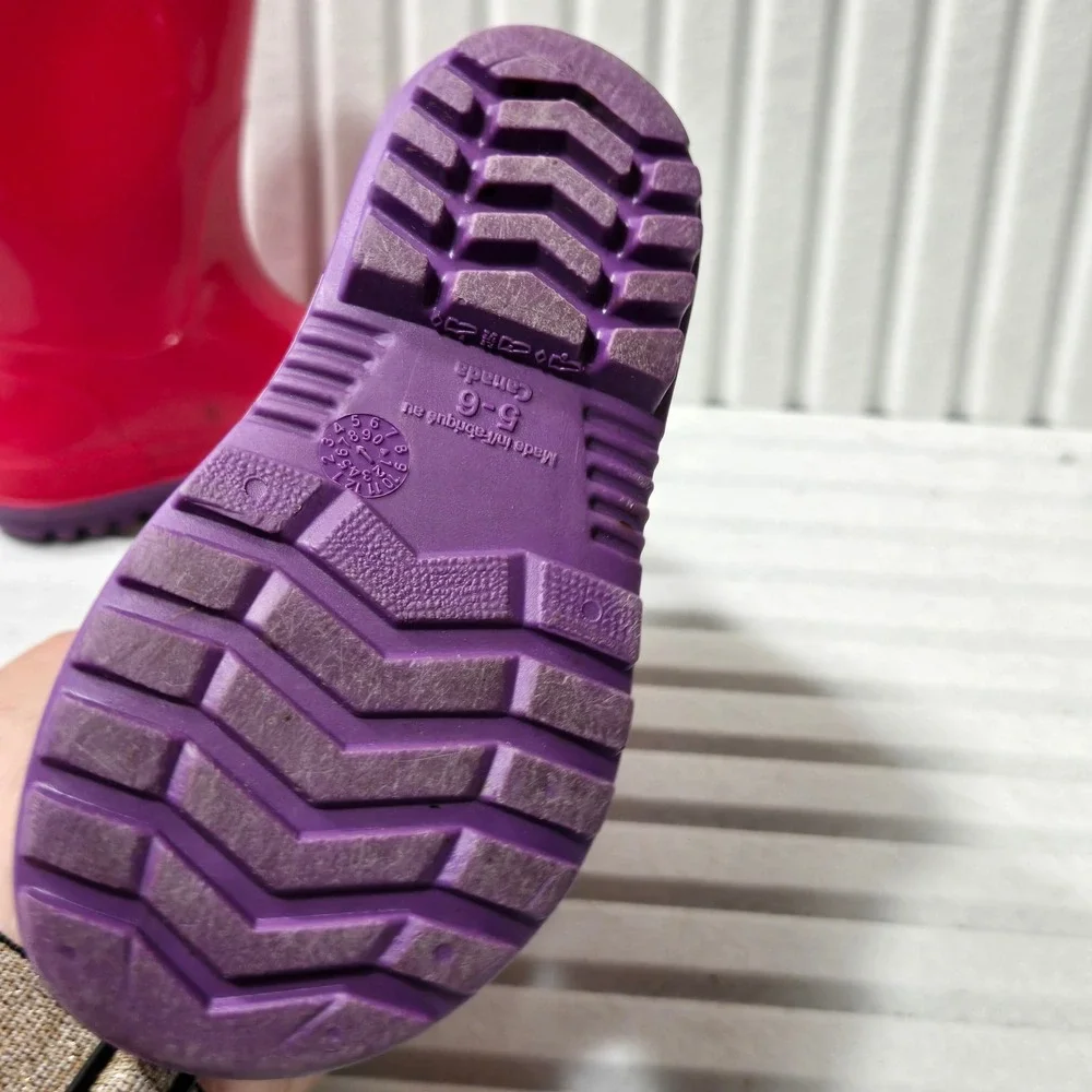 Kids Pink Rubber Rain Boots Purple Lug Sole Waterproof Size 5-6 Made‎ in Canada